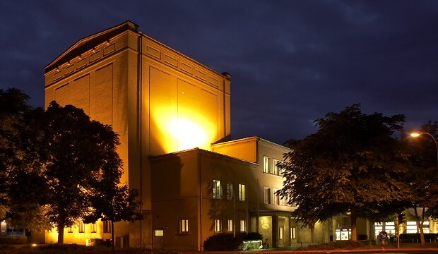 © R. Doppelbauer kulturhaus-bitterfeld_620x360px_-c-_r.doppelbauer.bmp (1).png