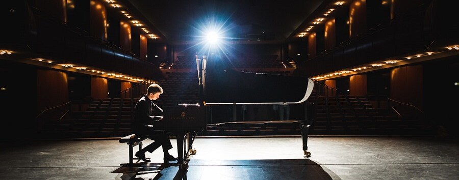 Alexander Krichel © Henning Ross | Sony Classical Alexander Krichel © Henning Ross | Sony Classical