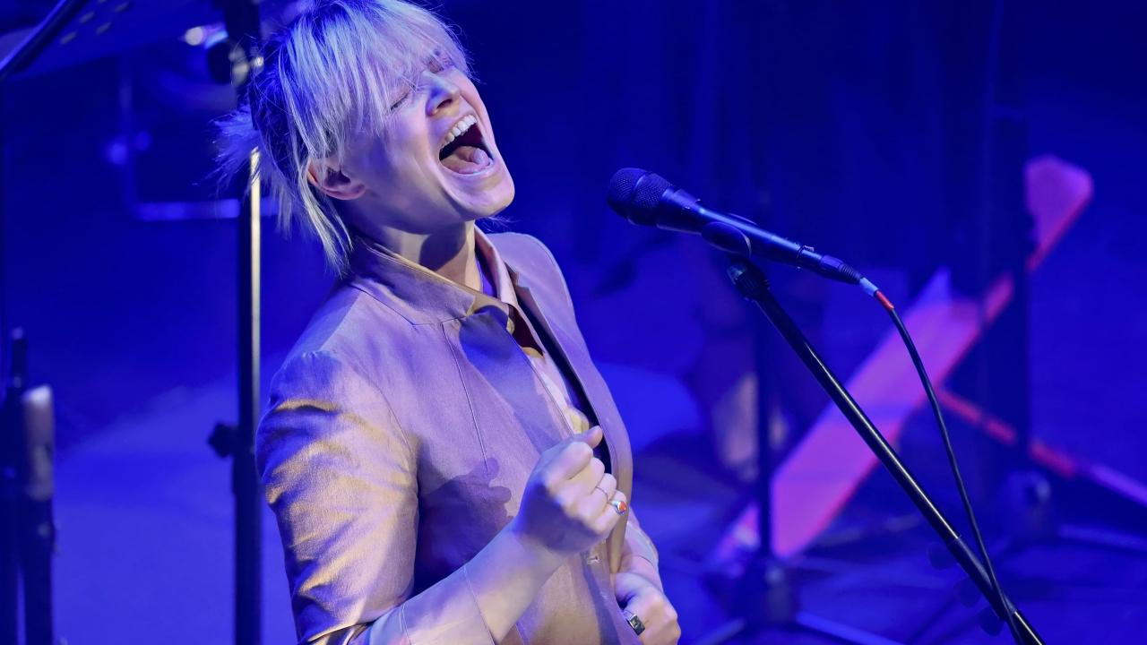 Wallis Bird & Spark Performance